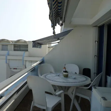 Apartment Studio Cosy Equipe Dans Avec Piscine *